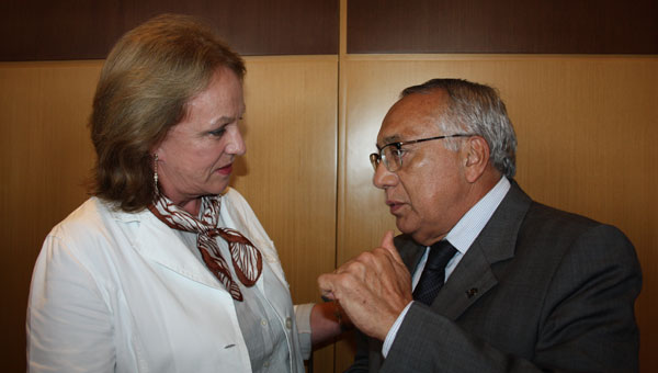 Anita Pires, presidente da ABEOC e Gastão Vieira, ministro do Turismo